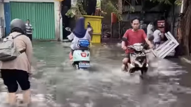 kenaikan debit air di hulu mulai terjadi pada Minggu malam. 