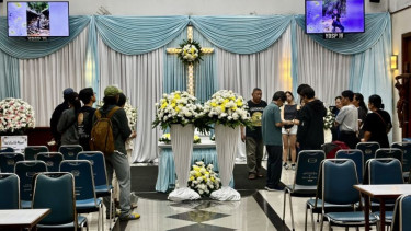 Peti jenazah Lilie Wijayati saat tiba di Rumah Duka Nana Rohana, Kota Bandung