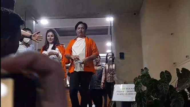 Nikita Mirzani dan asistennya ditahan Polda Metro Jaya