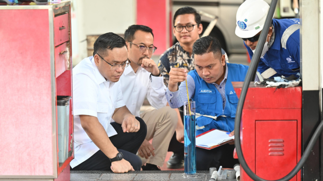 Dirut Pertamina melakukan sidak ke SPBU