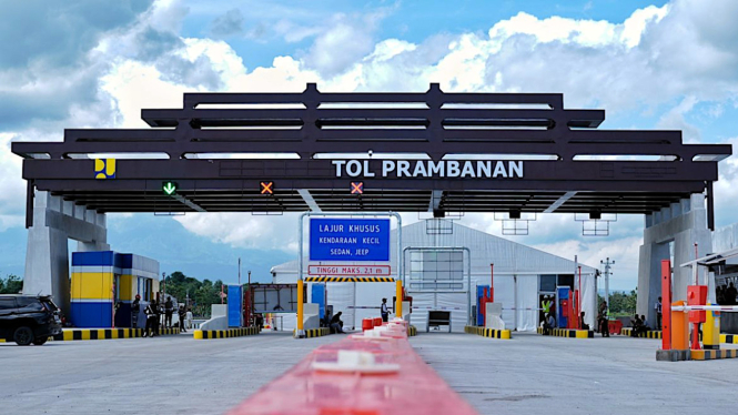 Gerbang Tol Prambanan