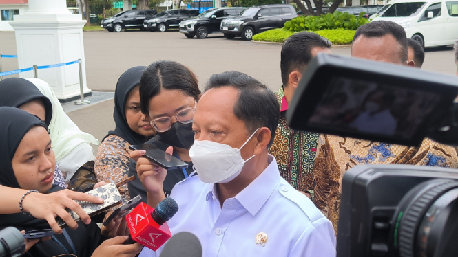Menteri Dalam Negeri (Mendagri), Tito Karnavian di Kompleks Istana Kepresidenan, Jakarta Pusat, Jumat, 7 Maret 2025