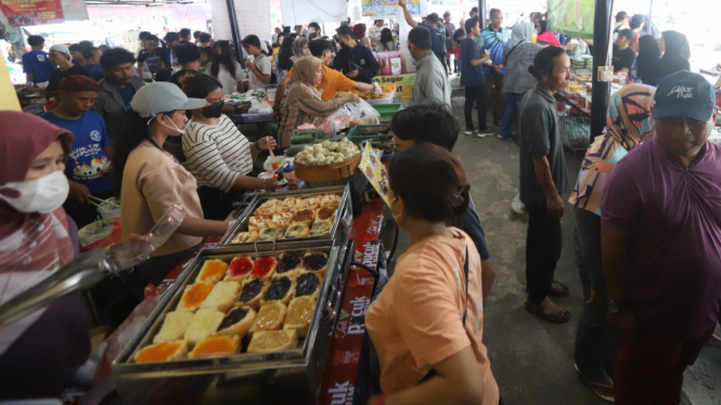 Berburu Takjil Buka Puasa di Benhil