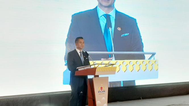 [Ketua Umum Kadin Indonesia, Anindya Bakrie, saat memberikan sambutan di acara Rapat Pimpinan Provinsi (Rapimprov) I tahun 2025 Kadin DKI Jakarta, di kawasan Lapangan Banteng, Jakarta Pusat, Jumat, 7 Maret 2025]