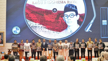 Peluncuran kompilasi piringan hitam lagu Indonesia Raya