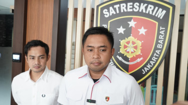 Polisi beri keterangan soal penemuan jasad ibu dan anak di toren.