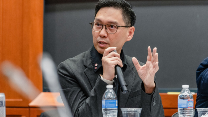 Presiden Direktur PT HM Sampoerna Tbk (Sampoerna), Ivan Cahyadi.