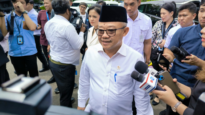 Menteri Pendidikan Dasar dan Menengah (Mendikdasmen) RI, Abdul Mu'ti