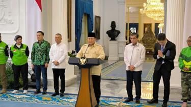 Presiden Prabowo Subianto Konferensi Pers di Istana Merdeka