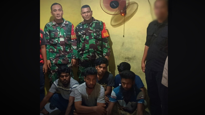 VIVA Militer: Babinsa Kodim Medan amankan warga asing 