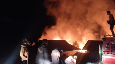 SMA Negeri 1 Paniai Timur terbakar