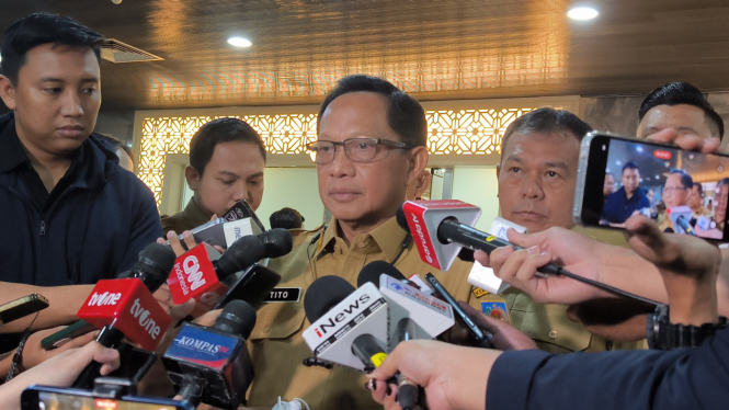 Mendagri Tito Karnavian di Kompleks Parlemen, Senayan, Jakarta Pusat, Senin, 10 Maret 2025