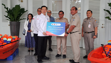 Pemerintah Provinsi DKI Jakarta Terima Bantuan 20 Unit Perahu