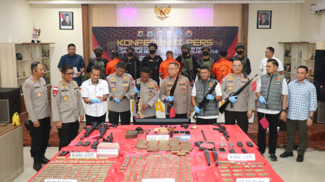 Sejumlah senjata api dan amunisi yang dibawa amankan 