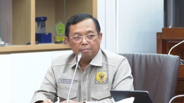 Anggota Komisi VI DPR Herman Khaeron klarifikasi soal terima amplop saat rapat