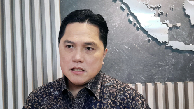 Menteri BUMN, Erick Thohir, saat ditemui di kantor Kementerian BUMN, Jakarta, Rabu, 12 Maret 2025