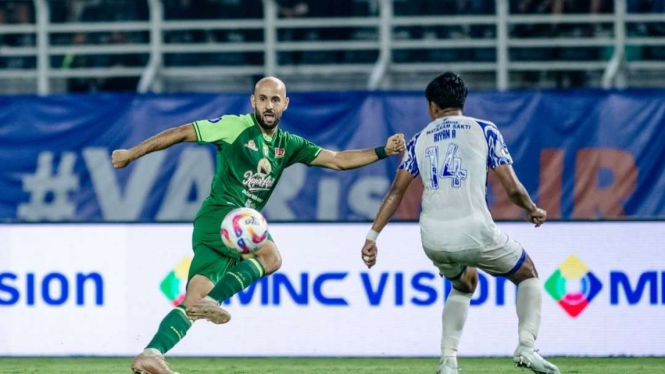 Duel Persebaya Surabaya vs PSIS Semarang