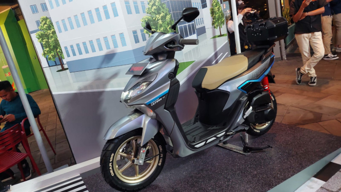 Yamaha Gear Ultima 125 Hybrid yang dimodifikasi Katros Garage