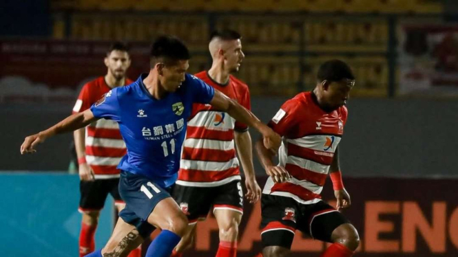 Madura United vs Tainan City