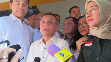 Wakil Ketua DPR RI Sufmi Dasco Ahmad di Pasar Kramat Jati, Jakarta Timur, Jumat, 14 Maret 2025