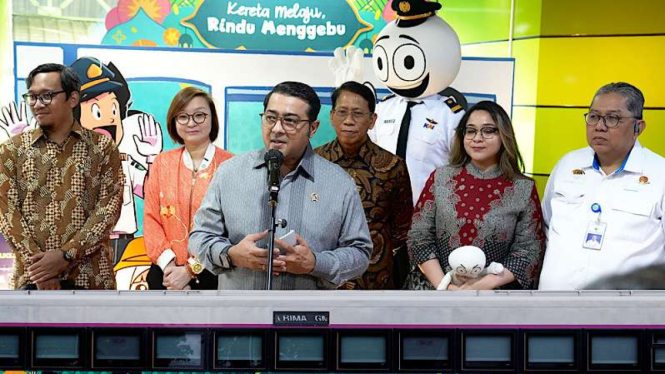 Menteri Ekonomi Kreatif Teuku Riefky Harsya