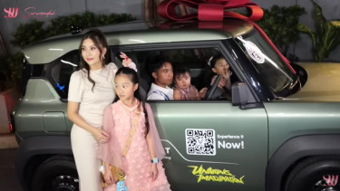 Betrand Peto dapat hadiah dari Sarwendah