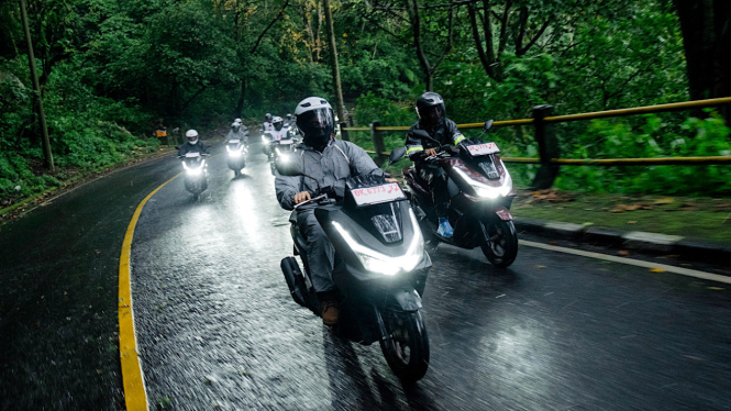 Test ride New Honda PCX 160 RoadSync di Bali