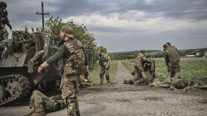 VIVA Militer: Tentara Ukraina mundur dari Kursk