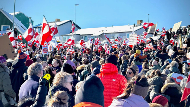 Ribuan warga Greenland turun ke jalan menolak negaranya dijual ke Trump