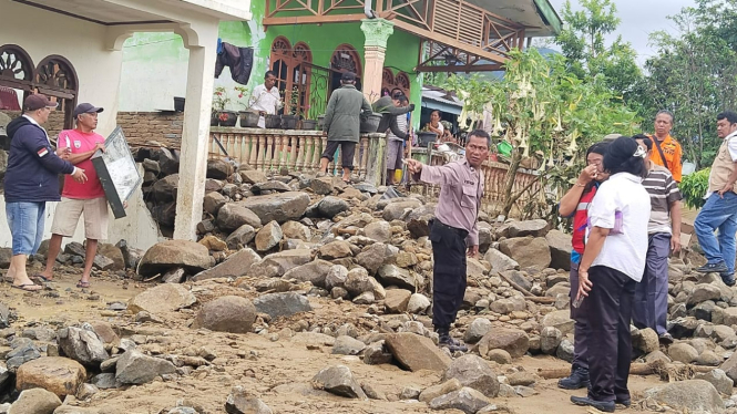 Banjir bandang dan tanah longsor terjadi kawasan objek wisata Danau Toba, Kabupaten Simalungun.(dok BPBD Simalungun)