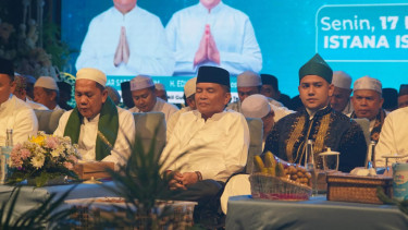 Pemprov Kalimantan Tengah Agustiar Sabran menggelar Kalteng Bersalawat