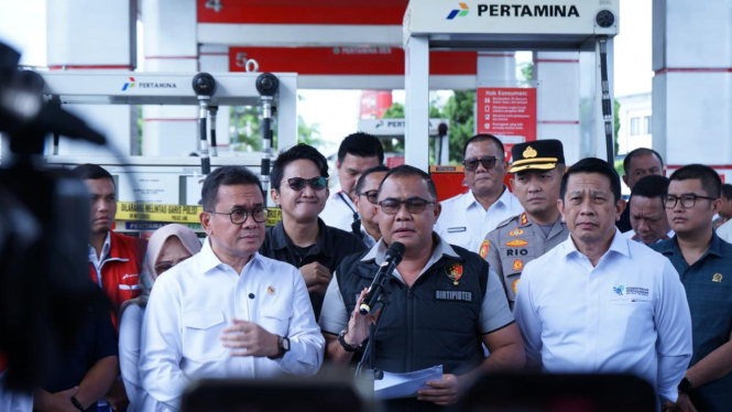 Direktur Tindak Pidana Tertentu (Dittipidter) Badan Reserse Kriminal (Bareskrim) Polri, Brigadir Jenderal Polisi Nunung Syaifuddin
