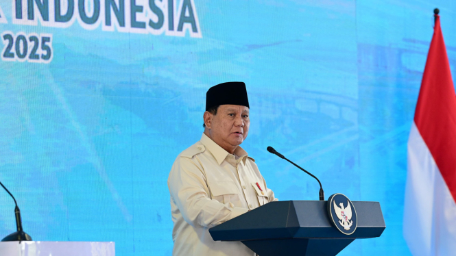 Presiden RI Prabowo Subianto saat meresmikan Kawasan Ekonomi Khusus (KEK) Industropolis Batang, Jawa Tengah hari ini, Kamis, 20 Maret 2025 (sumber foto: Muchlis Jr - Biro Pers Sekretariat Presiden)