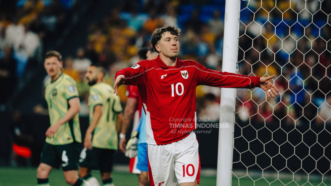 Penyerang Timnas Indonesia, Ole Romeny cetak gol ke gawang Australia