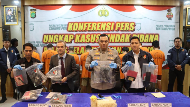 Konfrensi pers kasus penjambretan warga Prancis di Sunda Kelapa