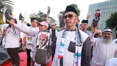 Massa ARIBP gelar aksi damai bela Palestina di depan Kedubes AS.