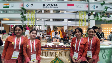 Siswi SMAN 4 Denpasar ikut kompetisi bisnis tingkat Asia Pasifik.