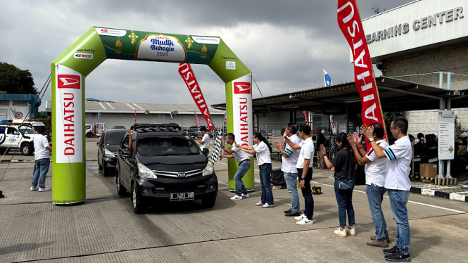 Acara pelepasan mudik Daihatsu
