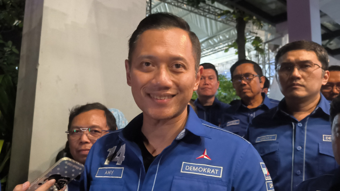 Ketua Umum Partai Demokrat, Agus Harimurti Yudhoyono (AHY) di Kantor DPP Partai Demokrat, Jakarta Pusat, Minggu, 23 Maret 2025