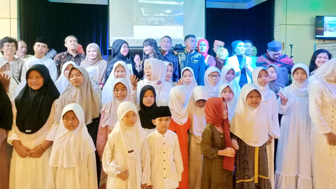 Buka puasa dengan anak yatim