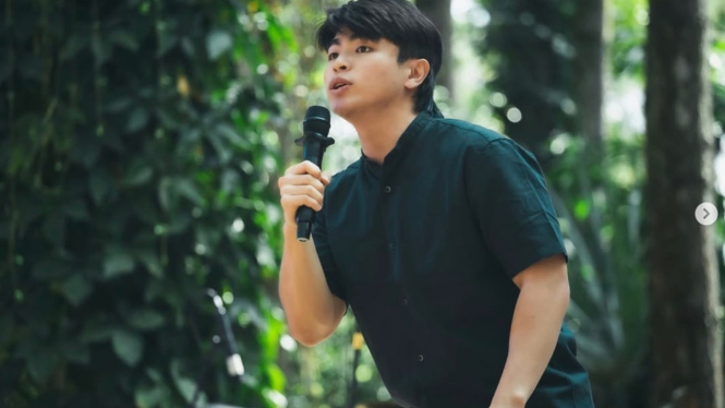 Komika Steven Wongso.