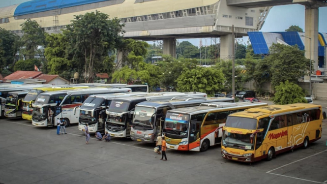 Hampir semua bus yang menjalani pemeriksaan pada Senin (24/3/2025) dinyatakan tidak lolos uji kelayakan oleh Unit Pelayanan Pengujian Kendaraan Bermotor (UPPKB) Dinas Perhubungan (Dishub) DKI Jakarta.