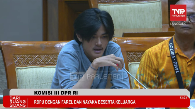 Farel Mahardika Putra yang ingin menjual ginjal demi penangguhan penahanan sang ibu mendatangi Komisi III DPR RI, Senin, 24 Maret 2025 (sumber: tangkapan layar YouTube Sekretariat Presiden)