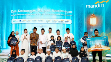Bank Mandiri Group santuni anak yatim dan lansia