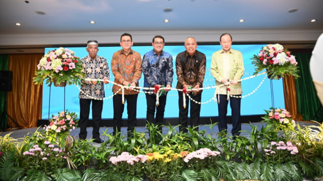 Kunjungan Menkraf Teuku Riefky Harsya ke Hotel Borobudur Jakarta