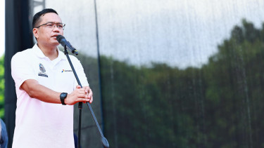 Direktur Utama Pertamina, Simon Aloysius Mantiri