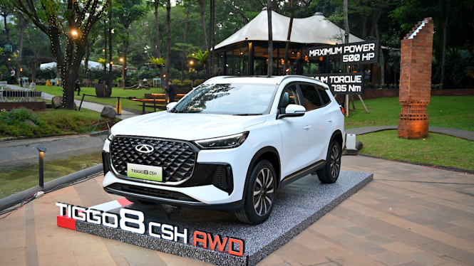 Peluncuran teknologi Chery Super Hybrid di Indonesia