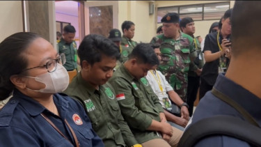 Dua anak bos rental mobil hadir di persidangan vonis untuk tiga Prajurit TNI AL yang menembak mati ayahnya di Rest Area Km45 Tol Tangerang-Merak