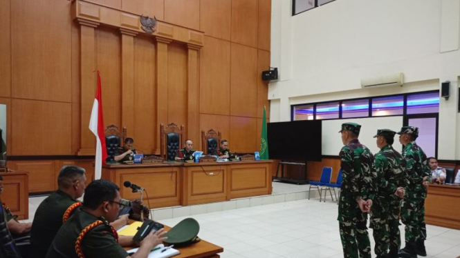 Sidang pembacaan vonis terdakwa kasus penembakan bos rental mobil.
