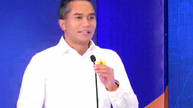 [Ketua Umum Kadin Indonesia, Anindya Bakrie, di Menara Kadin Indonesia, kawasan Kuningan, Jakarta Selatan, Selasa, 25 Maret 2025]